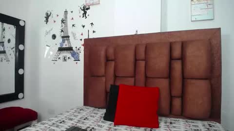 Snapshot of vbleerper chatting on October 7, 12:02 pm Bleer online show from October 7, 12:02 pm