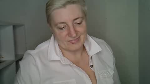 vea_motty online show from February 27, 4:40 pm