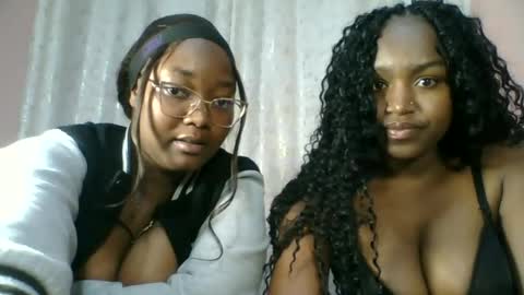 Snapshot of vee_quest chatting on June 14, 6:10 pm vee_quest online show from June 14, 6:10 pm