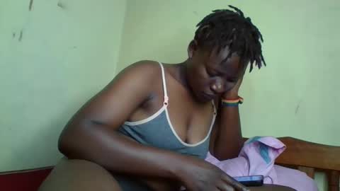 Snapshot of vee_tommy chatting on January 3, 4:48 pm Vee tommy online show from January 3, 4:48 pm