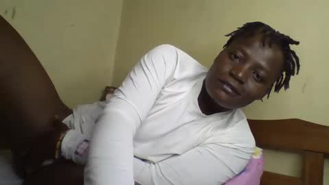 Snapshot of vee_tommy chatting on January 14, 12:33 am Vee tommy online show from January 14, 12:33 am