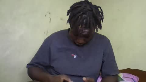 Snapshot of vee_tommy chatting on January 16, 9:08 pm Vee tommy online show from January 16, 9:08 pm