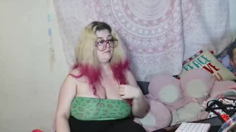 Veronica Lehane online show from May 31, 1:14 am