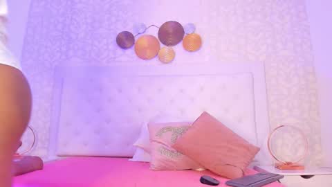 Snapshot of vega__16 chatting on November 6, 11:44 am online show from November 6, 11:44 am