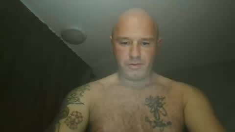 veinygirth1 online show from April 10, 9:08 pm