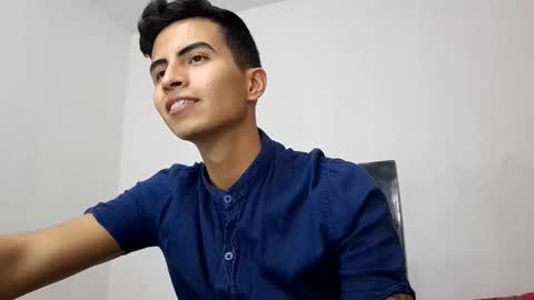 velk_hot1 online show from March 8, 10:24 pm