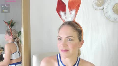 Velora online show from November 2, 3:09 am