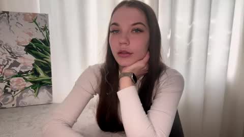 Mila online show from May 14, 11:28 am