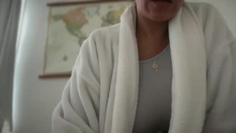 Velvet online show from March 1, 5:04 pm