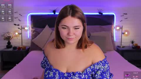 Snapshot of velvet___doll chatting on November 2, 1:13 pm Velvet Doll online show from November 2, 1:13 pm