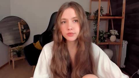 velvet_cherry online show from October 19, 3:23 pm