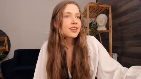 velvet_cherry online show from November 25, 4:18 pm