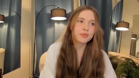 velvet_cherry online show from December 4, 3:21 pm