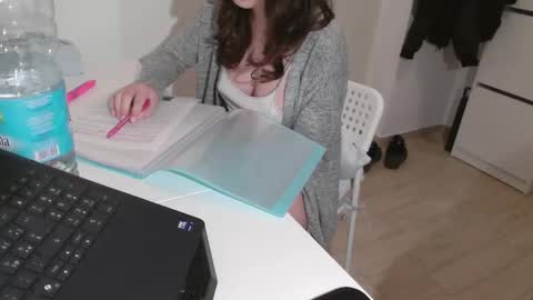 Velvet Desiree online show from February 7, 4:33 pm