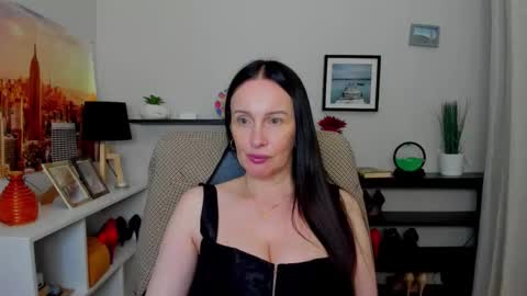 Snapshot of velvet_jasmine chatting on October 24, 5:42 pm Jasmine online show from October 24, 5:42 pm