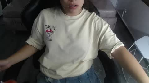 velvet_moon_v online show from February 9, 8:24 pm