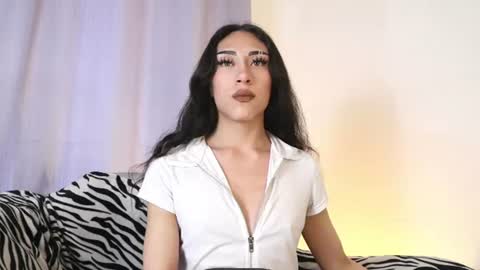 Velvet  online show from June 10, 12:48 pm