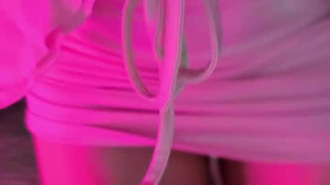 Snapshot of velvet_siren chatting on January 7, 9:14 pm Violet online show from January 7, 9:14 pm