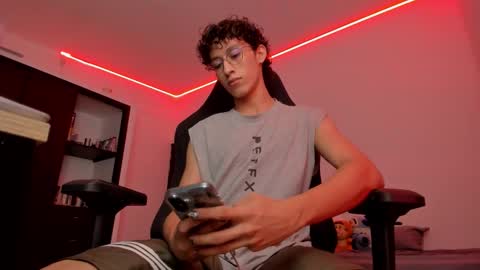 juansito online show from October 8, 4:32 am