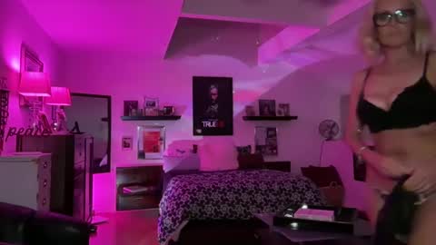 VelvetBarbie online show from January 8, 12:06 am