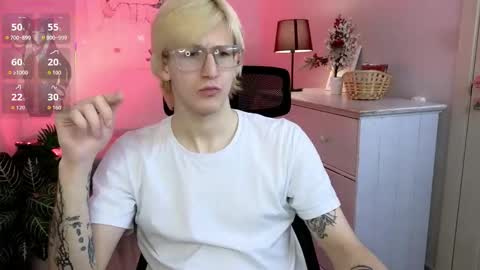 velvetbite online show from January 13, 3:50 pm