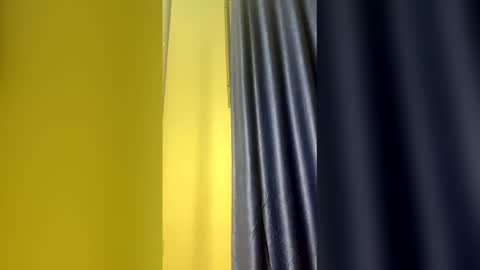 Snapshot of velvetbrownn chatting on April 10, 2:50 am velvetbrownn online show from April 10, 2:50 am