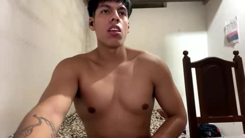 Snapshot of velvetdesire_x chatting on March 28, 5:51 am Velvetdesire x online show from March 28, 5:51 am