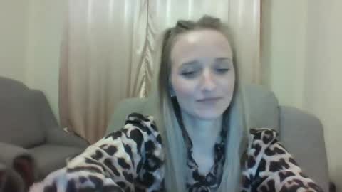 Snapshot of velvetintuition chatting on May 20, 7:31 pm velvetintuition online show from May 20, 7:31 pm