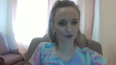 Snapshot of velvetintuition chatting on June 2, 11:12 am velvetintuition online show from June 2, 11:12 am