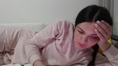 velvetmoon123 online show from February 9, 7:40 pm