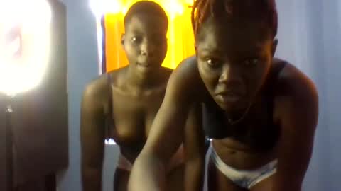 Erica online show from May 15, 1:18 pm