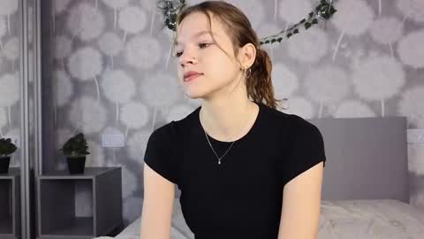 Kelly online show from November 4, 6:23 am