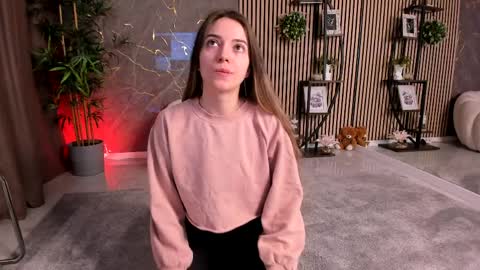 Velvet online show from April 6, 3:15 am