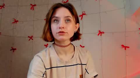 Snapshot of velvetvine chatting on February 22, 9:41 am VelvetVine online show from February 22, 9:41 am