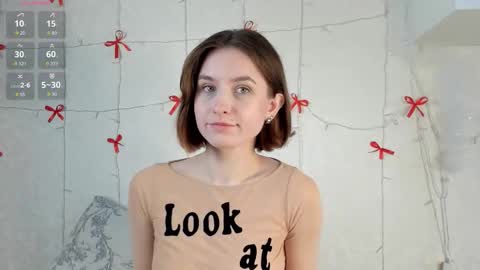 VelvetVine online show from March 31, 8:15 am