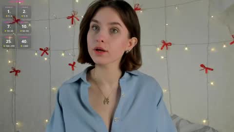 VelvetVine online show from April 12, 9:36 am