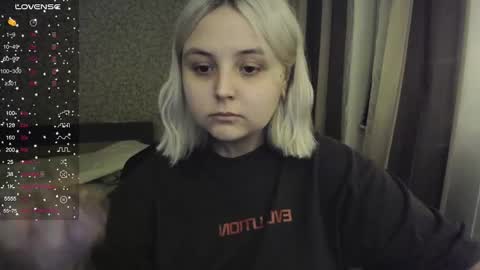 eva 3 online show from October 31, 11:06 pm