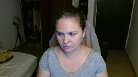 venecasexy44 online show from March 13, 11:22 pm