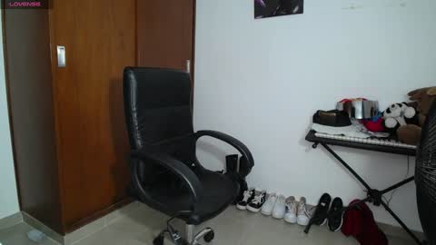 Venelope 3 online show from January 14, 3:22 am