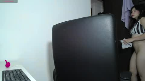 Venelope 3 online show from April 3, 2:09 am