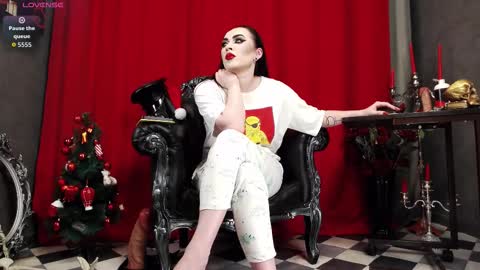 Snapshot of venenaschwarz chatting on January 13, 12:32 pm MISTRESS online show from January 13, 12:32 pm