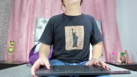 veneno hot online show from December 17, 12:44 pm