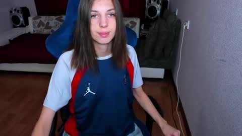 veneradi615 online show from March 5, 2:34 pm