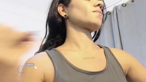 Snapshot of venezuelangirl__ chatting on November 10, 12:53 am find me on chaturbate as imhaymed online show from November 10, 12:53 am