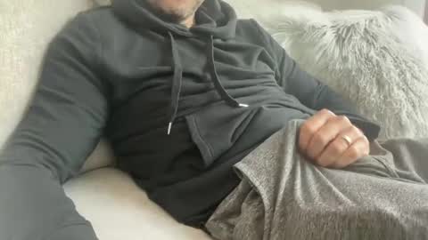 Snapshot of venicebeachdude chatting on February 20, 7:47 pm venicebeachdude online show from February 20, 7:47 pm