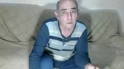 Snapshot of ventura50 chatting on November 13, 6:45 am ventura50 online show from November 13, 6:45 am