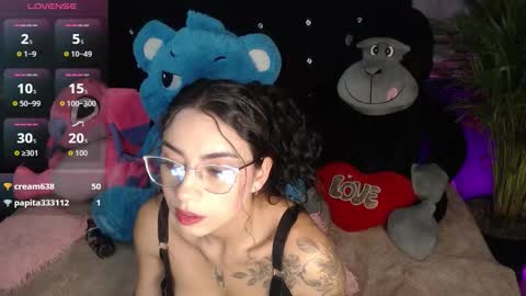 Snapshot of venus_26_ chatting on November 6, 11:48 pm eva online show from November 6, 11:48 pm