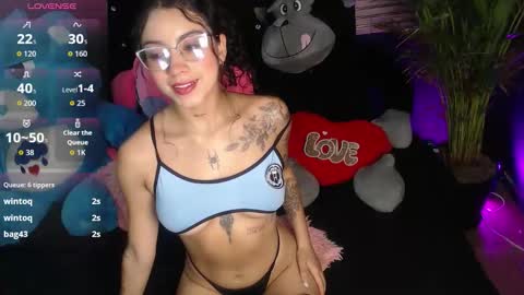 Snapshot of venus_26_ chatting on November 24, 11:26 pm eva online show from November 24, 11:26 pm