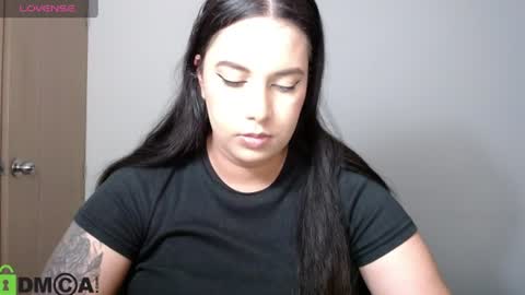 Snapshot of venus__24 chatting on June 23, 3:26 am venus online show from June 23, 3:26 am