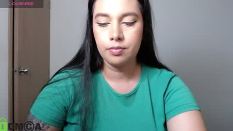 Snapshot of venus__24 chatting on June 25, 4:56 am venus online show from June 25, 4:56 am